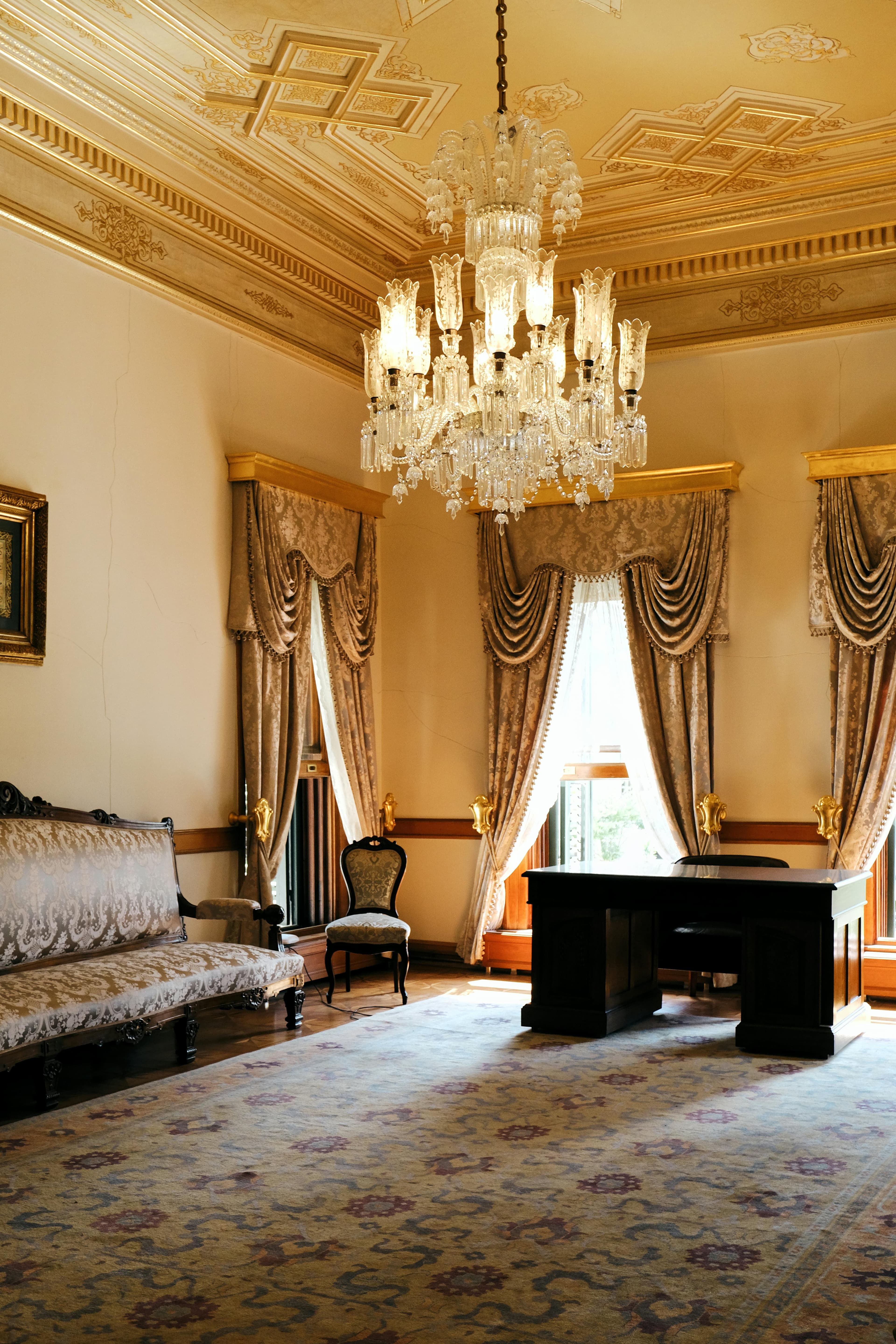 Lavish Silk Room